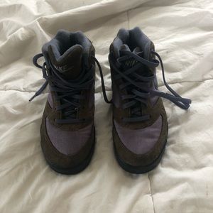 old school nike hiking boots
